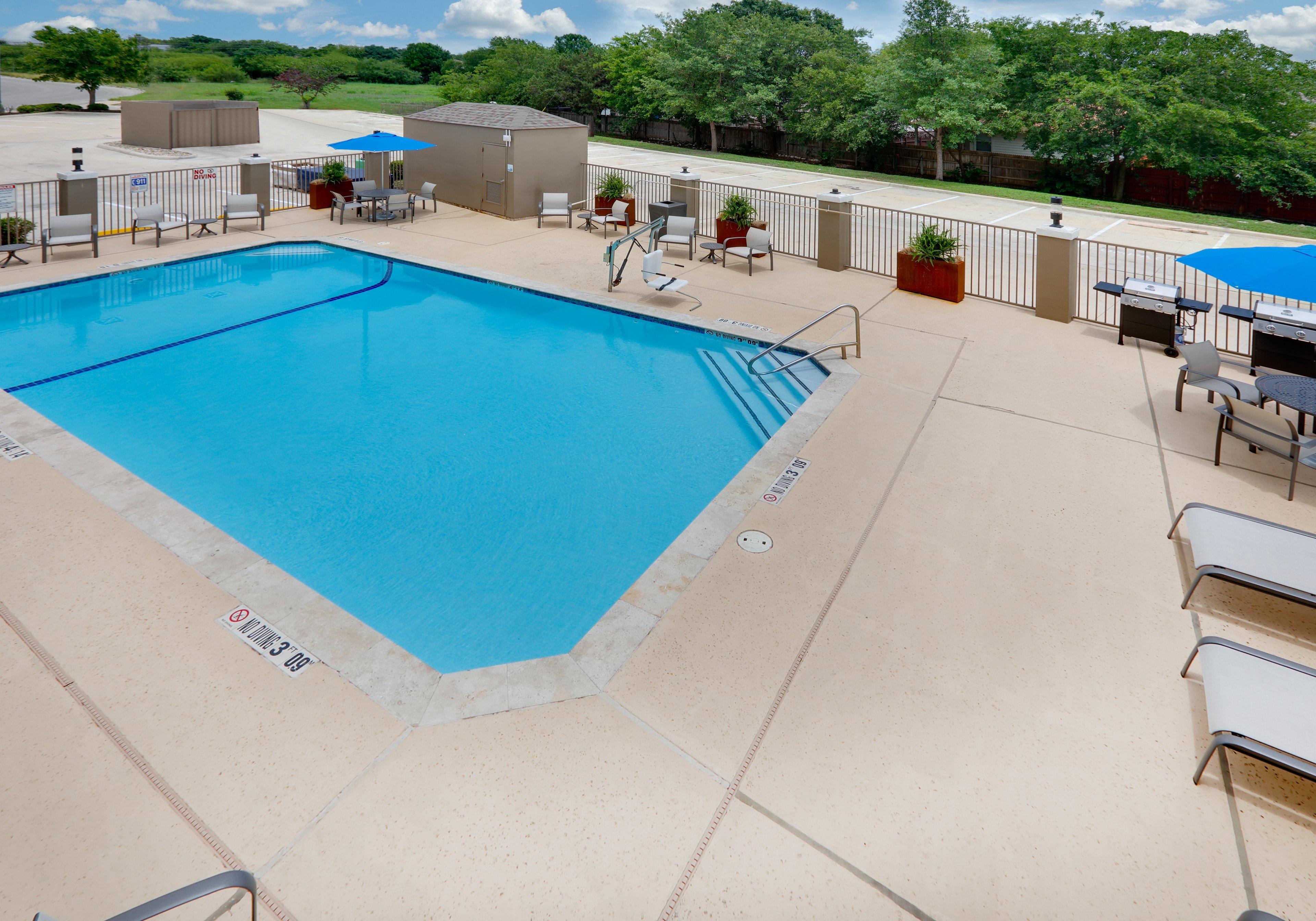 Holiday Inn Express & Suites San Antonio Nw Near Seaworld, An Ihg Hotel Exterior photo